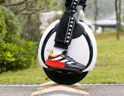 inmotion E20 - Thumbnail 4